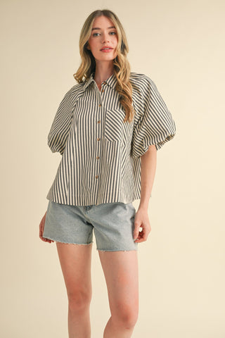 STRIPED BUBBLE SLEEVE BUTTON DOWN