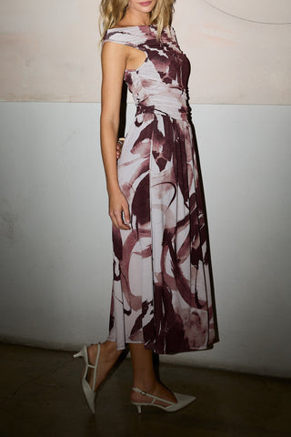 BOAT NECK SLEEVELESS SIDE RUCHED PAINTERLY MIDI DRESS
