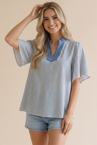 VERTICAL STRIPE FLUTTER SLEEVE BLOUSE