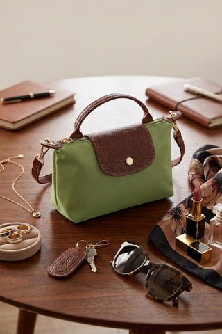 SMALL CROSS BODY BAG