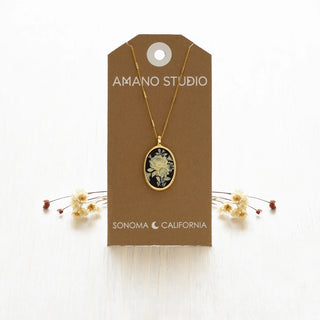 CAMEO NECKLACE