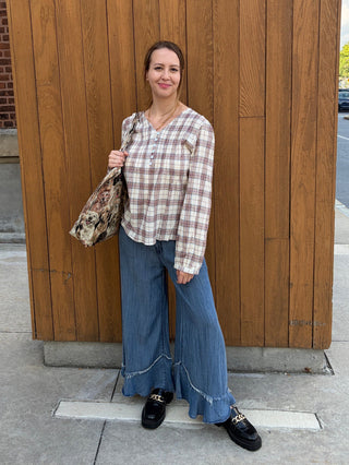 CRINKLE PLAID PIN TUCK TOP