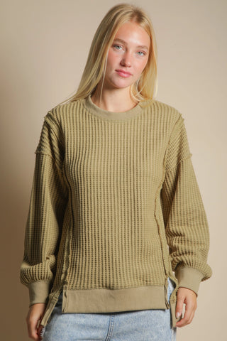 OVERSIZED WAFFLE KNIT RAW EDGE TP