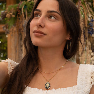 CAMEO NECKLACE