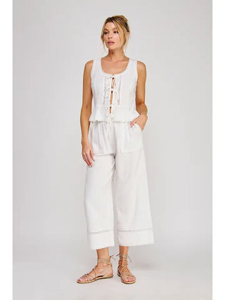 3 TIE LACE DETAIL PEPLUM LINEN TANK