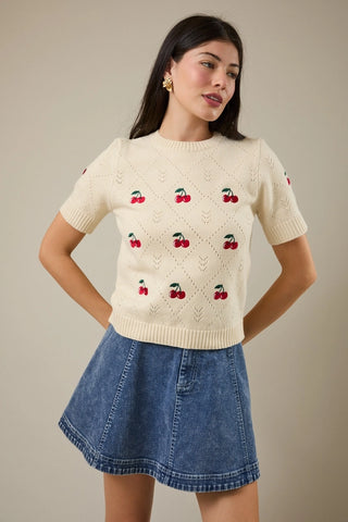 CHERRY EMBROIDERED CROPPED SWEATER