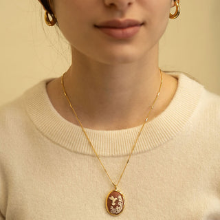 CAMEO NECKLACE