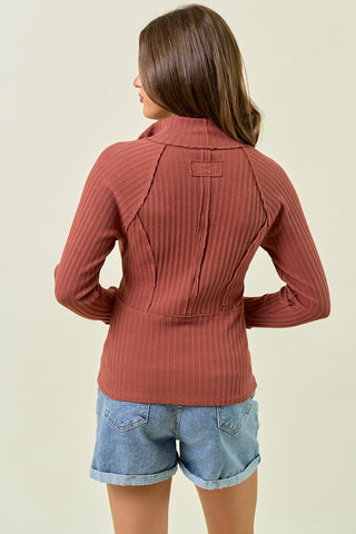 HALF ZIP UP LONG SLEEVE TOP in RUST