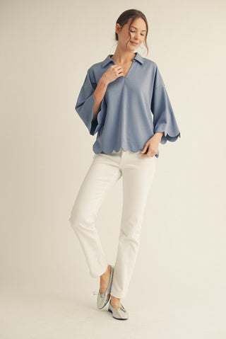 SCALLOP EDGE V-NECK TOP WITH COLLAR IN BLUE